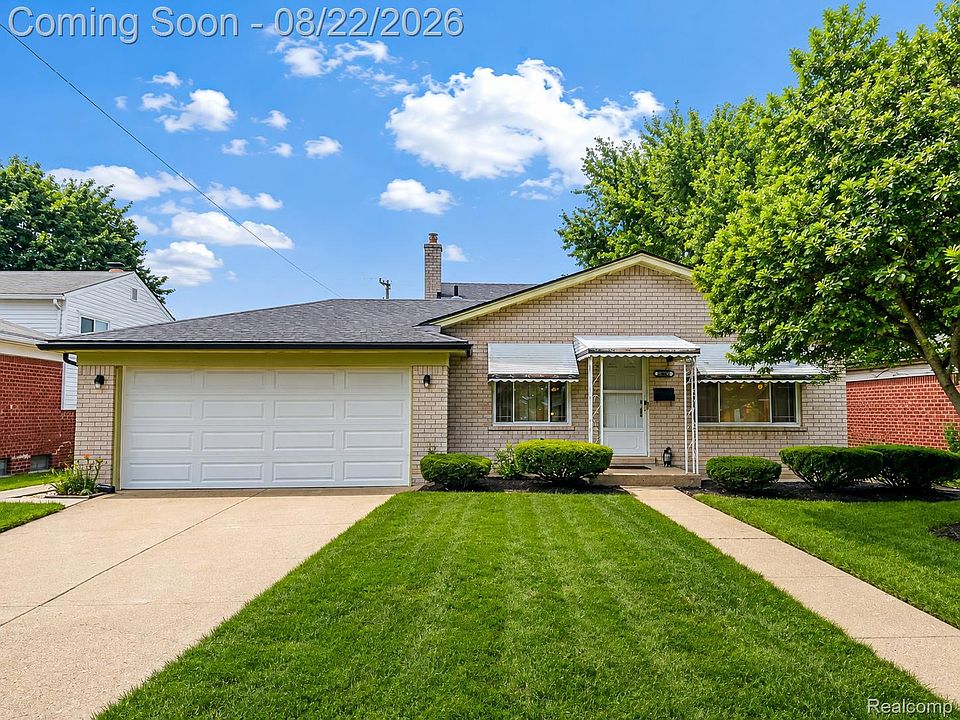 1st image of 32812 Columbus Dr