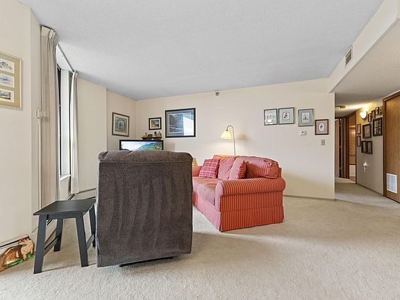 5th image of 6615 Lake Shore Dr S APT 1009