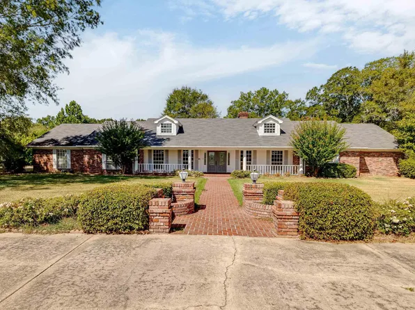 2737 New Monroe Rd, Bastrop, LA 71220