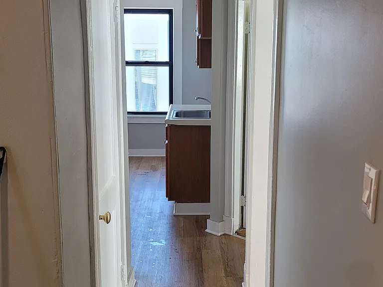 2 Thane St #3 — Photo 5