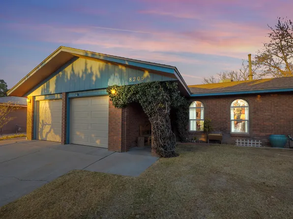 8205 Otero Ave NE, Albuquerque, NM 87109