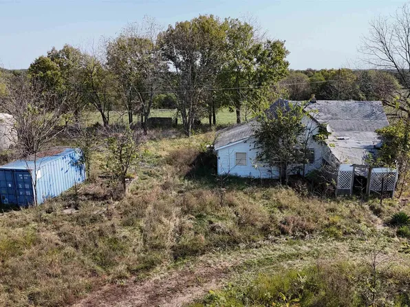 1210 Red Fox Rd, Otterville, MO 65348