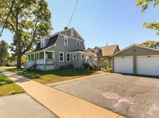 50 Park Ave, Lake Villa, IL 60046