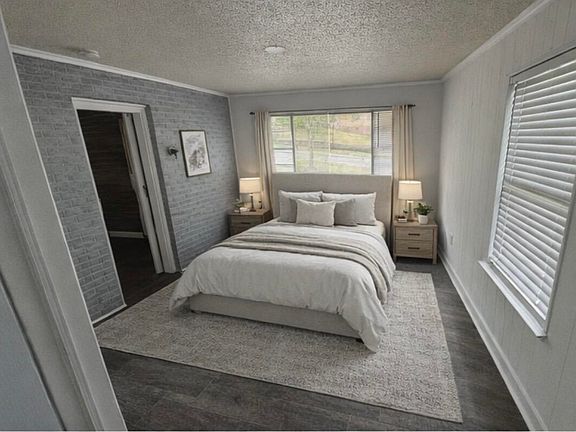 5th image of 220 W Crest Rd