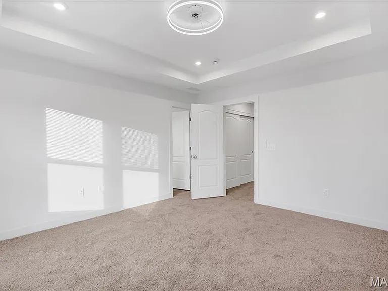 306 Indigo Ct — Photo 25