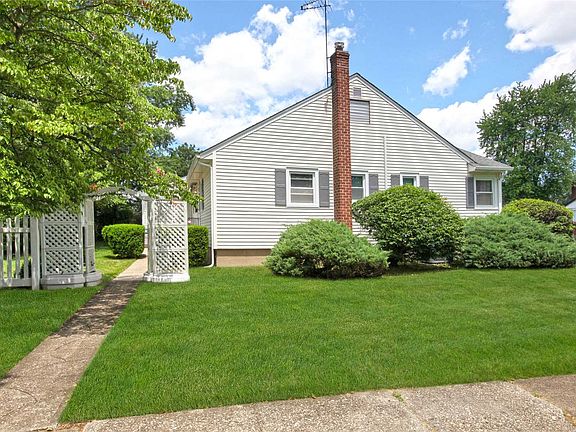 4th image of 620 Garner Pl