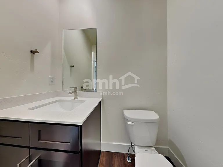 9309 W Wabash St — Photo 12