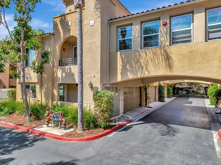 2822 Escala Cir — Photo 18