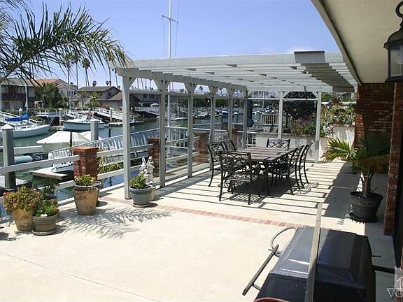 2nd image of 2803 Surfrider Ave