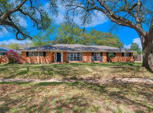 2309 Arlington Pl, Bossier City, LA 71111