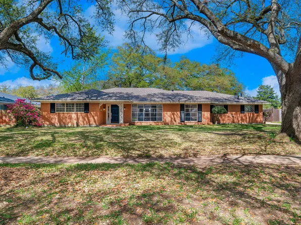 2309 Arlington Pl, Bossier City, LA 71111