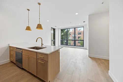 1313 W Taylor St #2 Photo 1