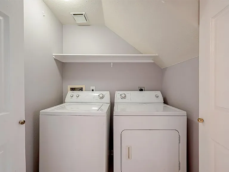 206 Sydnor St — Photo 14
