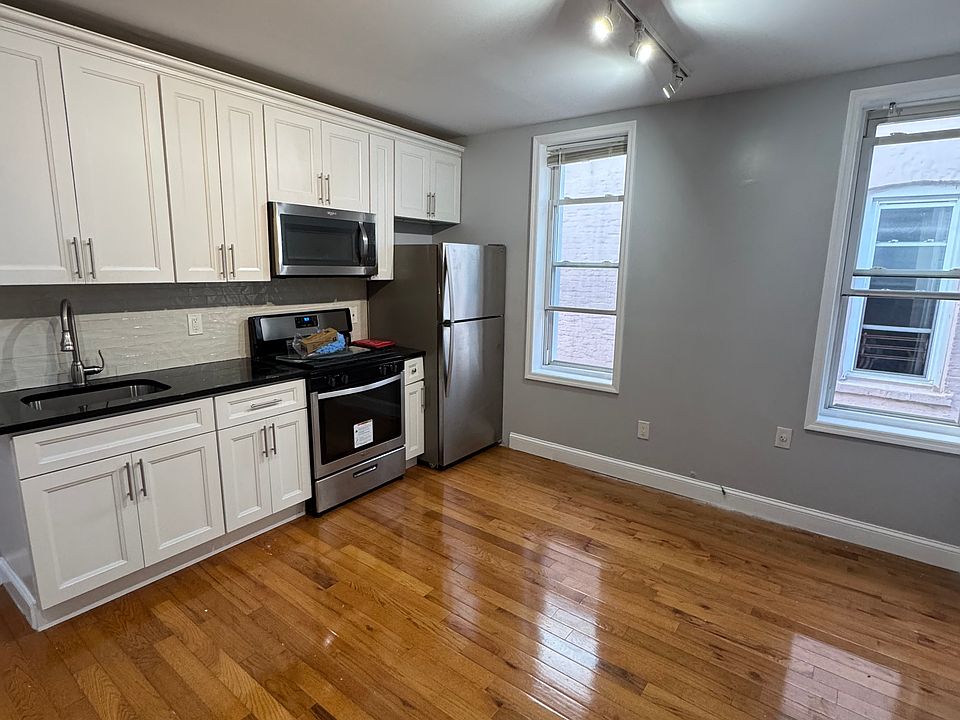 1st image of 32-06 84th St Unit 2F