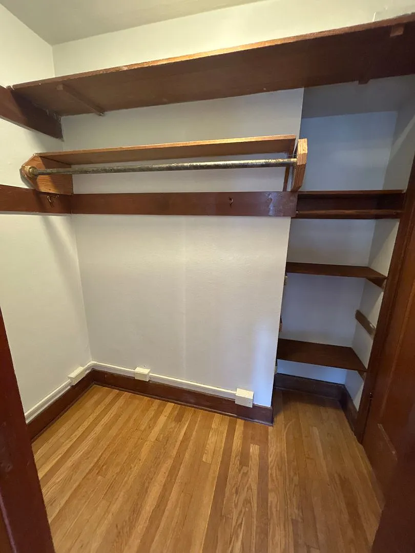 Terry Anne Apartments — Photo 4