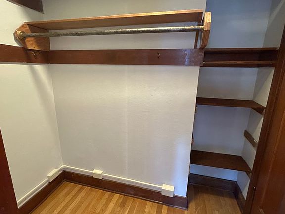 4th image of 5042 12th Ave NE APT 103