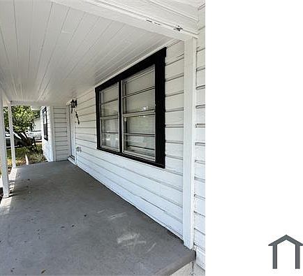 2nd image of 2016 E Clifton St #A