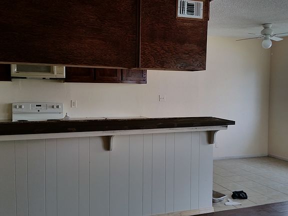 5th image of 7448 Franklin Blvd APT 2