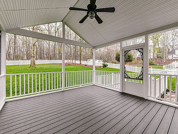 4th image of 1411 Deer Spring Ct #1