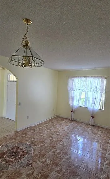 619 Reindeer Dr — Photo 12