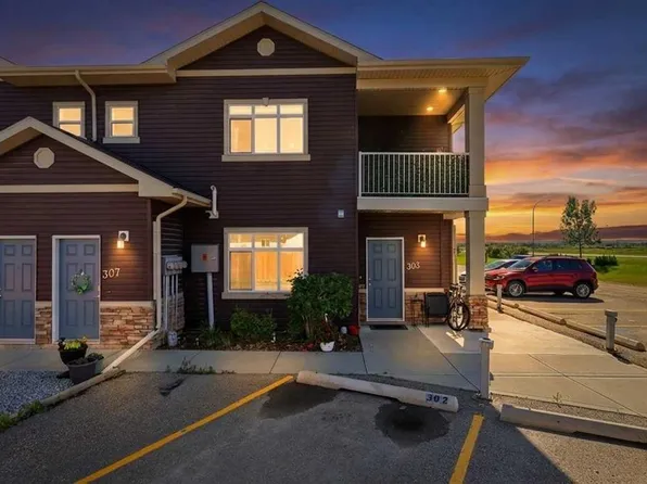 639 SW Oak St #303, Red Deer County, AB T4S 0E5