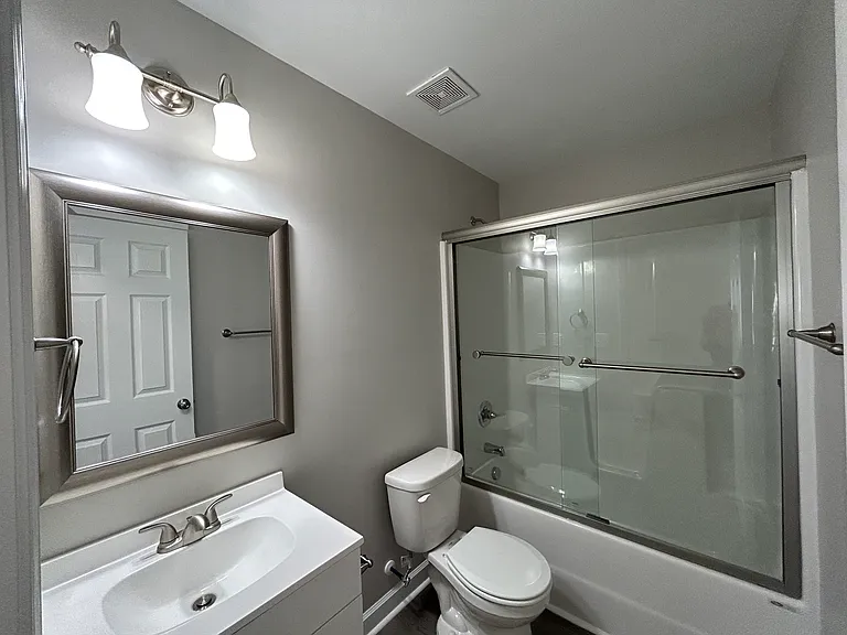 410 Kendall St — Photo 19