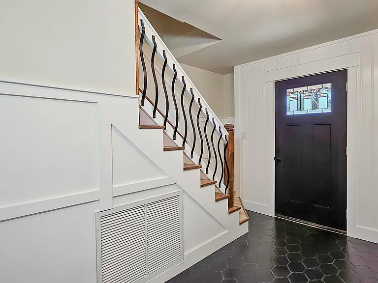 4033 Lucerne Dr SE — Photo 7