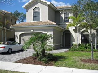 1450 Serrano Cir, Naples, FL 34105