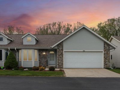 2908 Valley AVENUE, West Bend, WI, 53095