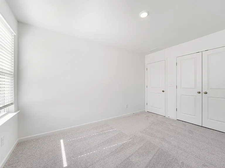 49 Elijah St — Photo 22
