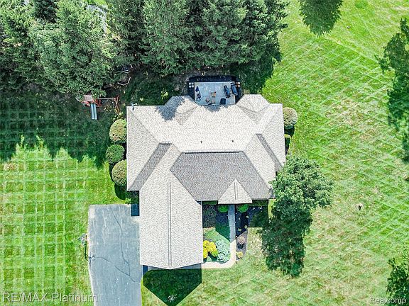 4th image of 2940 Dana Pointe Dr