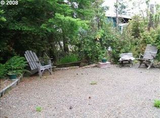 31 Easy St, Florence, OR 97439