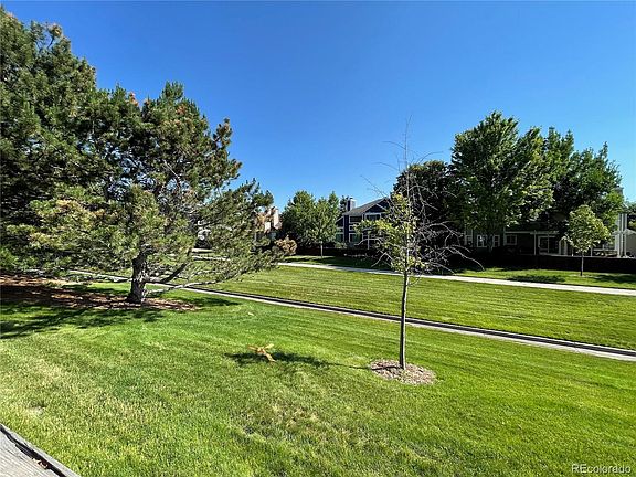 3rd image of 16332 Parkside Dr