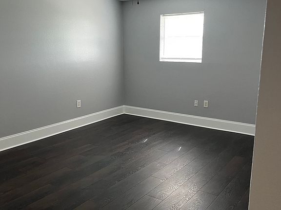 2nd image of 4831 Shalimar Dr