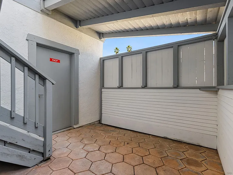 520 Pearl St #2 — Photo 14