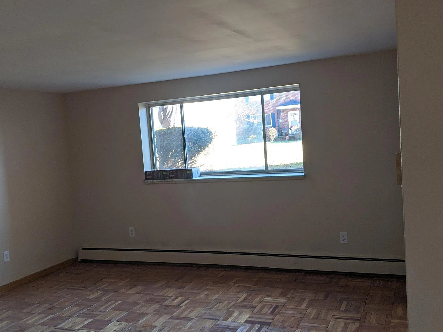 492 Treeside Dr — Photo 3