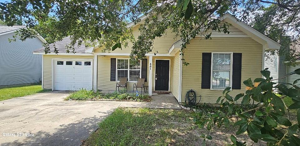 1st image of 351 Sawgrass Dr