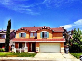 1004 Whispering Wood Ln, Perris, CA 92571