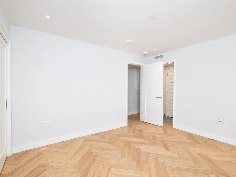 12A Commonwealth Ave #405 — Photo 5