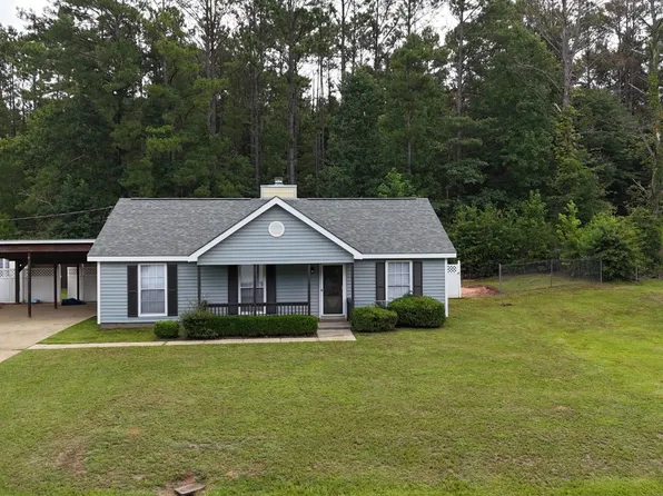 302 Green Dr, Troy, AL 36079