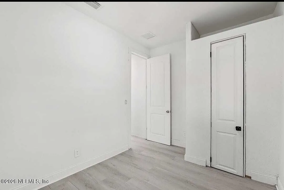 3 bed, 1.0 bath, 1234 sqft, $1,590 — Photo 2