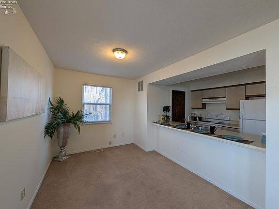 4th image of 311 N Lake Pine Dr APT A