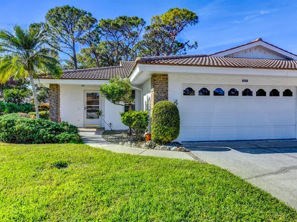 5604 Garden Lakes Dr, Bradenton, FL 34203