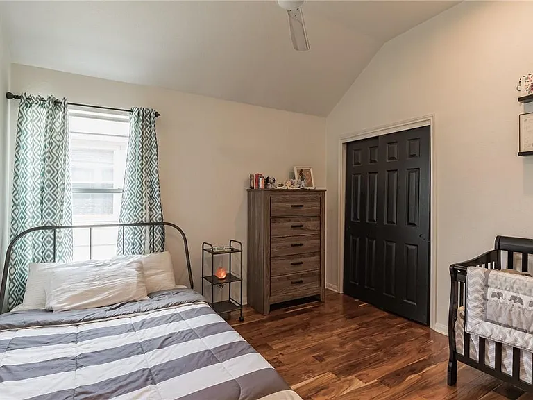403 Rosedale Blvd — Photo 23