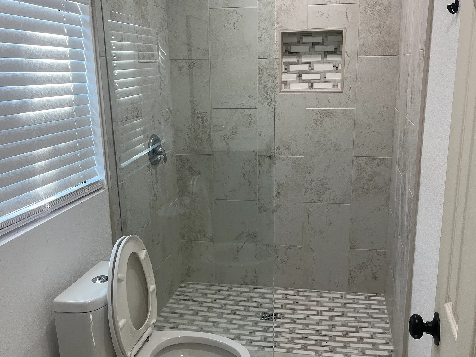 1 bed, $1,200 — Photo 1