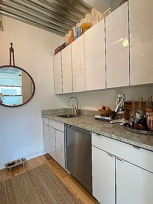 Rented by Dream Space Realty | media 7