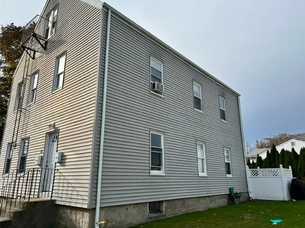 38 Metcalf Ave, North Providence, RI 02911