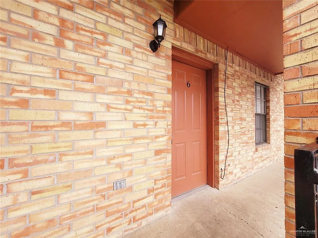 2 bed, 2.0 bath, 873 sqft, $875 — Photo 4