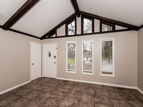 5th image of 5201 Willow Ridge Ln