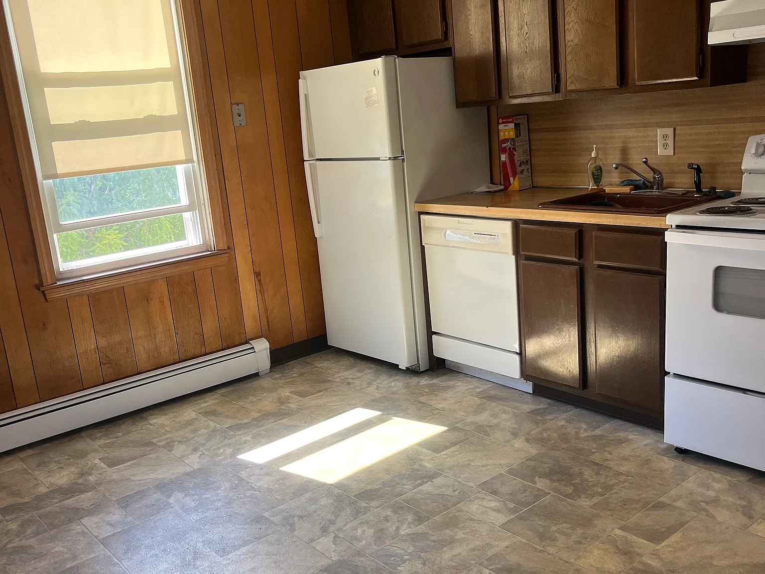 1 bed, 900 sqft, $1,500 — Photo 2